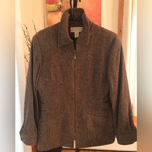 Vintage. Jones Country NY. Wool/Nylon. Pockets. Adjustable waist. Zips. Size 10.